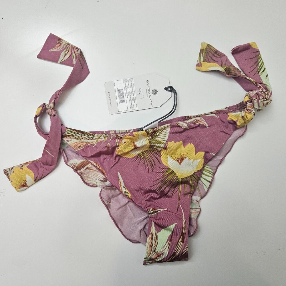 258. Everyday Sunday bikini bottom. NWT
